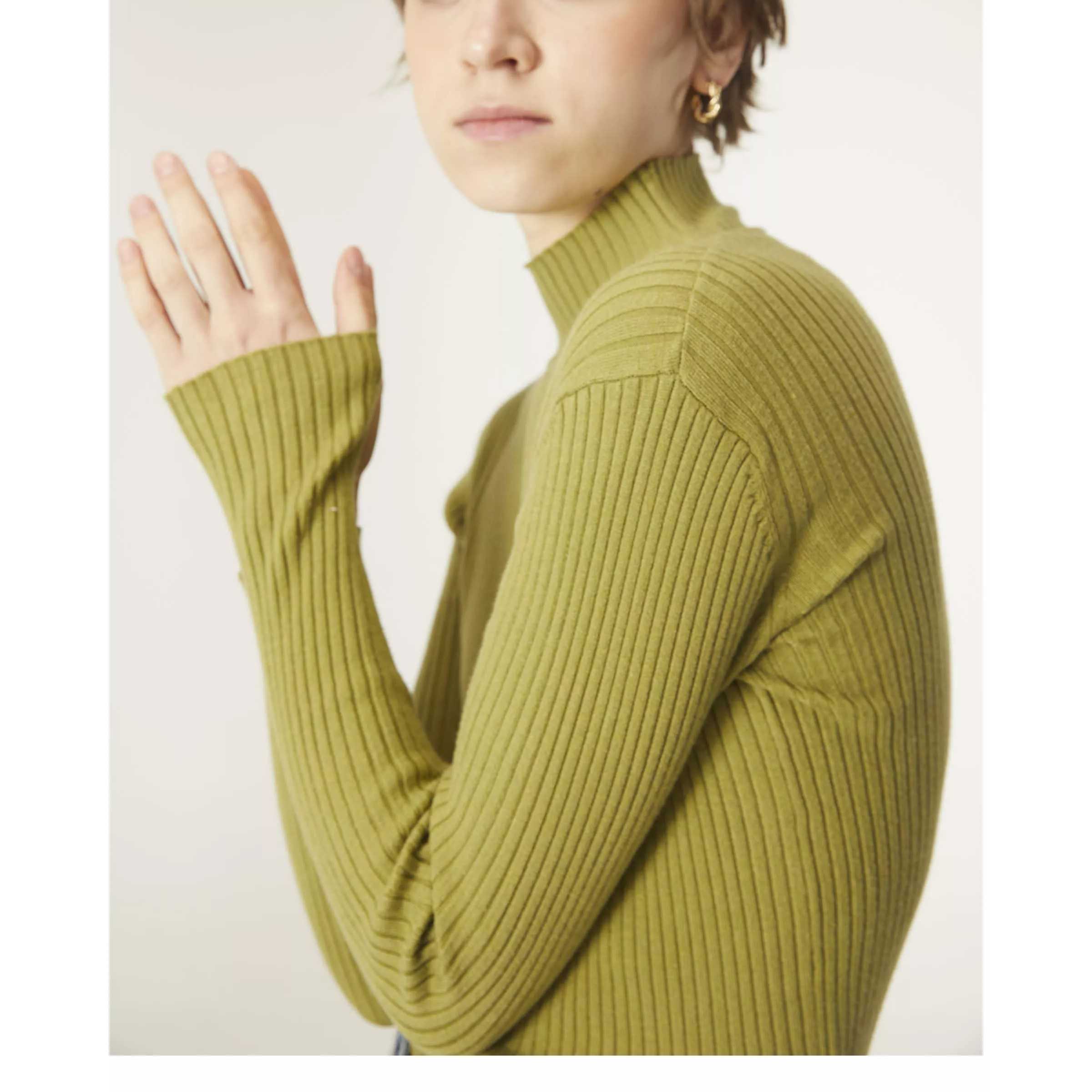 Jersey Compañia Canalé Cuello Subido Manga Larga Verde