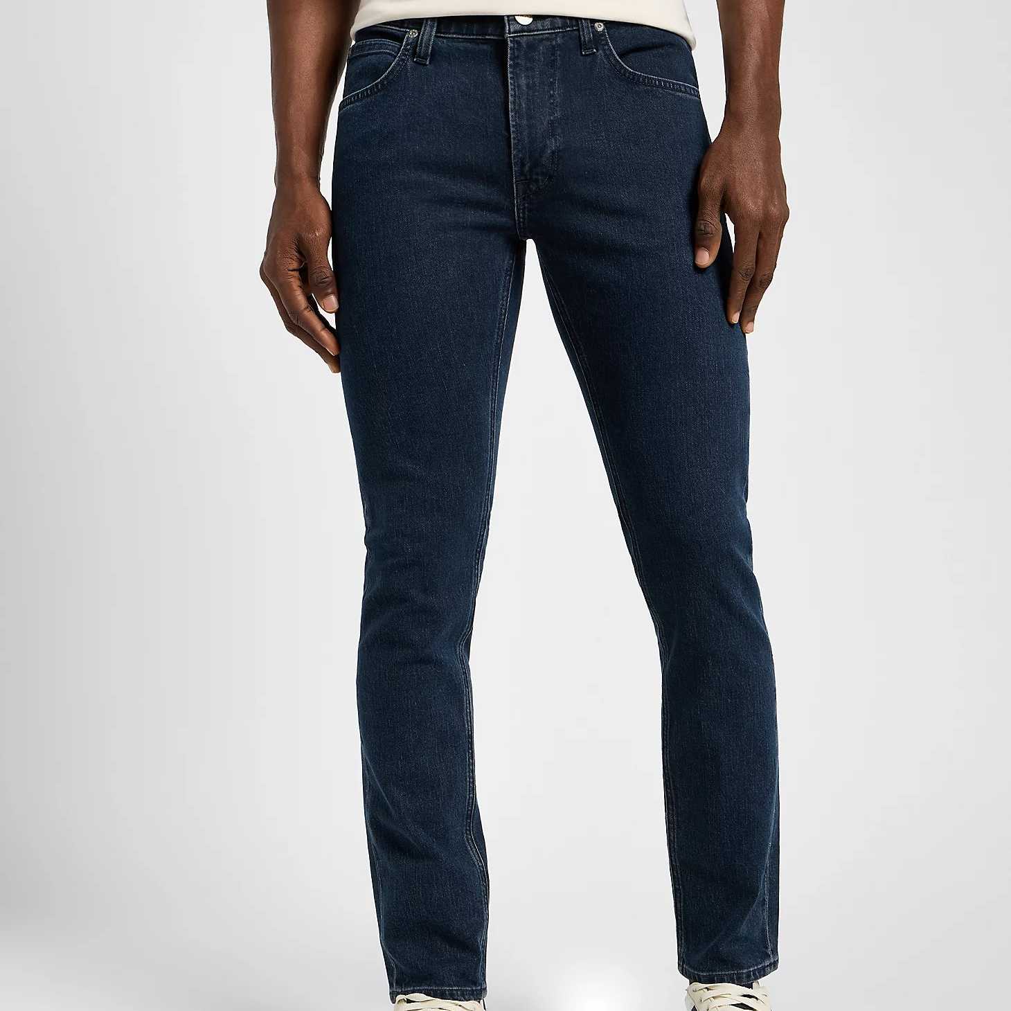 Pantalón Lee Luke Slim Tapered Dark Room