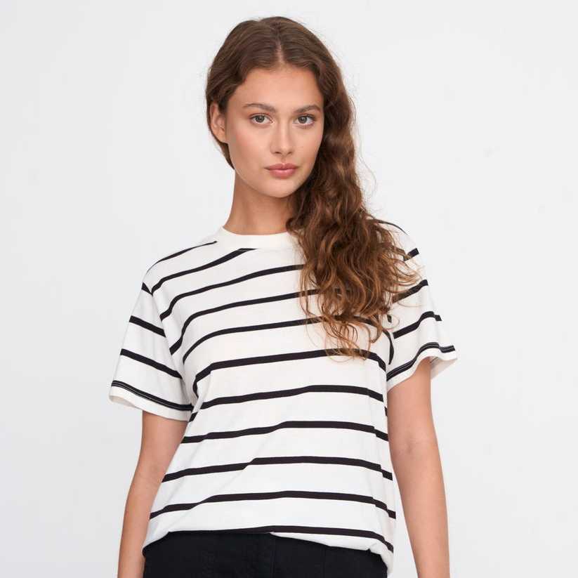 Camiseta 24Colours Rallas Negras