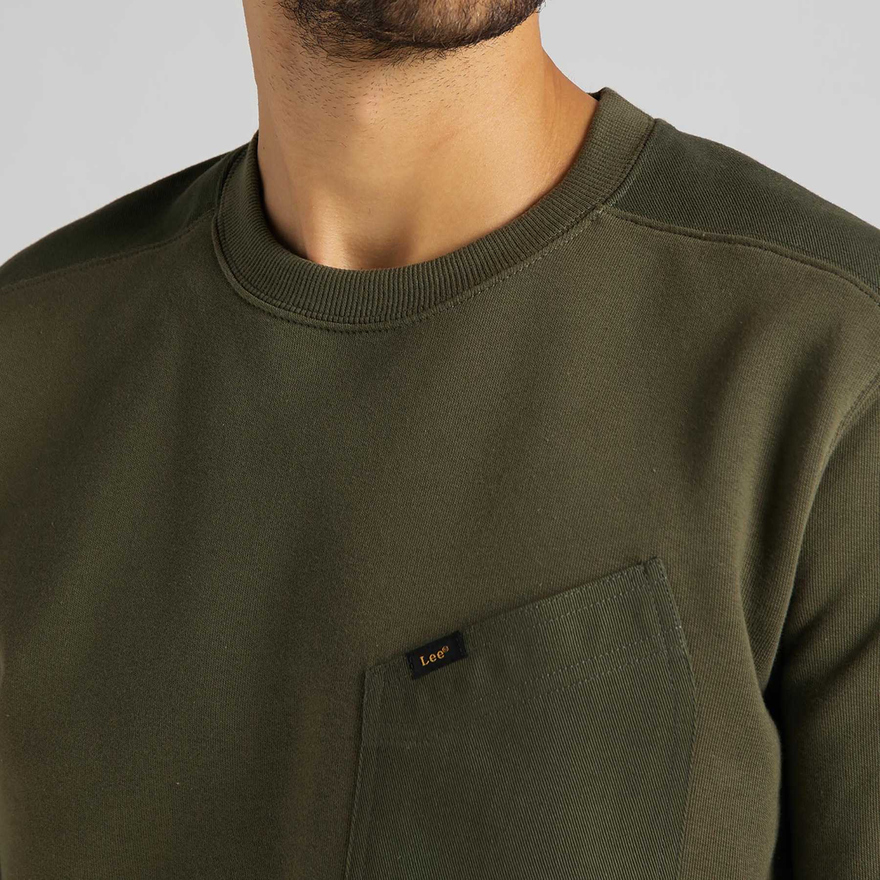 SUDADERA LEE MILITARY DETAILS OLIVE GREEN