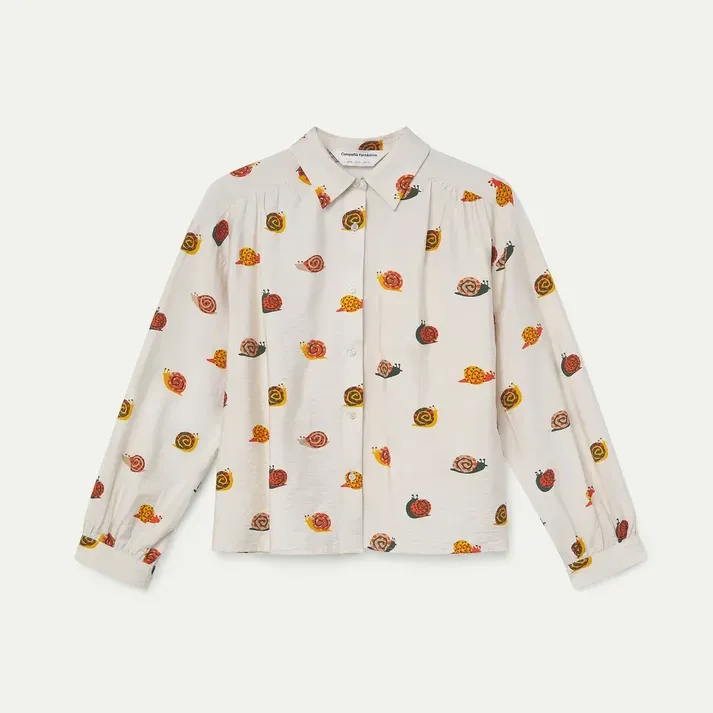 Camisa Compañía Fantástica con estampado de caracoles