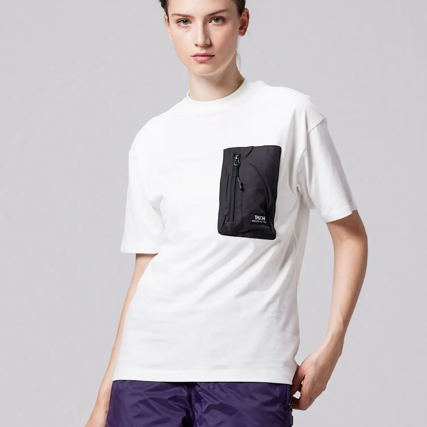 Camiseta Taion Mountain Storage Pocket White