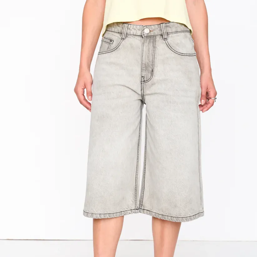 Bermuda 24Colours vaquera ancha 3/4 Grey