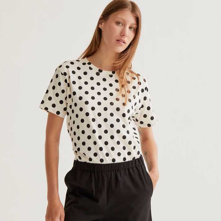 Camiseta Compañía Fantástica estamado Black Dots