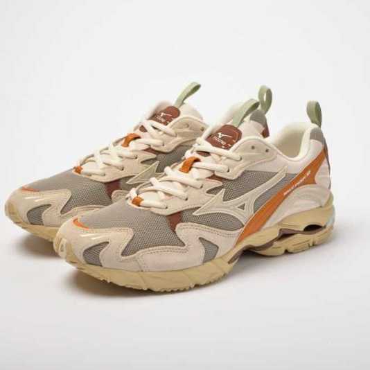 Zapatilla Mizuno Wave Rider 10 Premium Vintage Khaki/Summer Sand