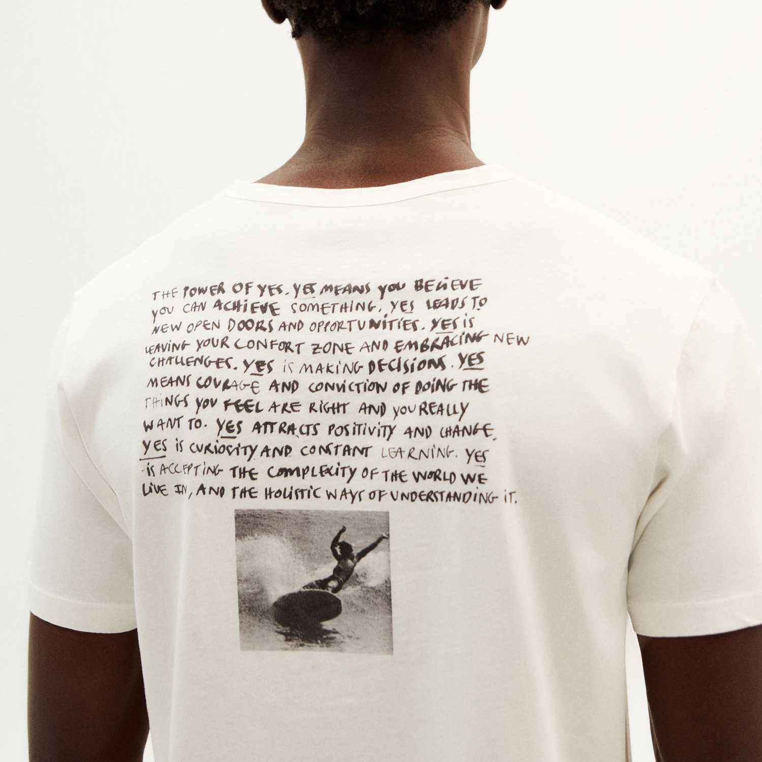 Camiseta Thinking Mu M Manifesto Offwhite